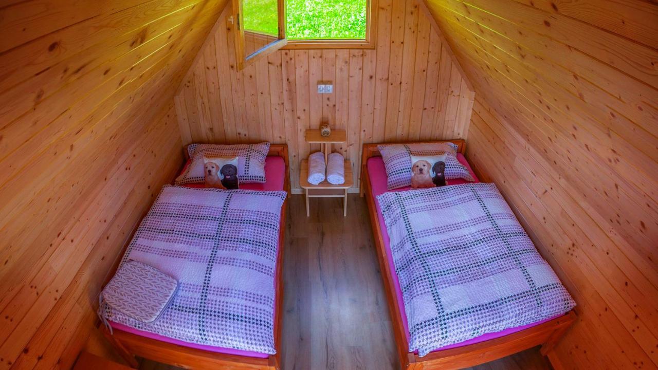 Glamping Vrhovc 호텔 젤레즈니키 외부 사진